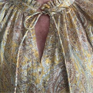 Elan - Beautiful blouse with colors of yellow and browns with speck of gold